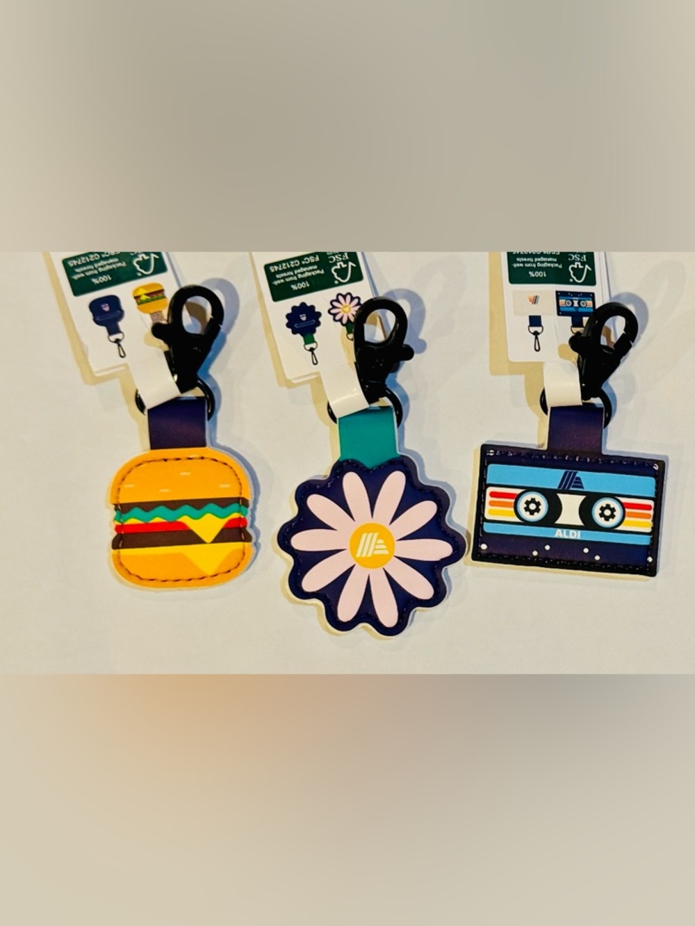 Aldi Quarter Holder Keychain Bundle Coin Keeper 2026 Aldi Limited Release NEW
